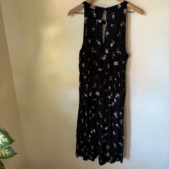 Torrid | Floral Challis High Neck Dress - Picture 6 of 7